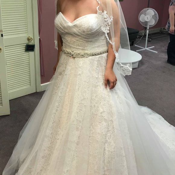 Dresses & Skirts - New wedding dress